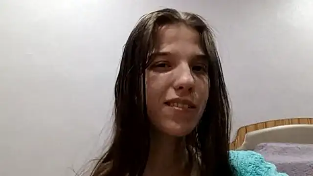 JadeKertis webcam show