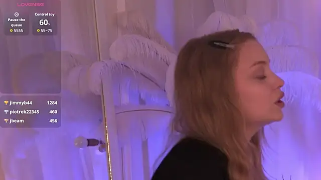 XXX chat uživo modela MollyHilton