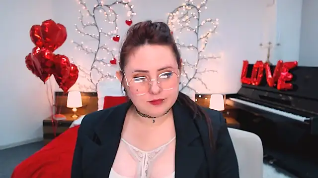 Hennessy_bunny live XXX chat