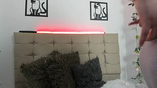 LinaBrowm 现场XXX聊天