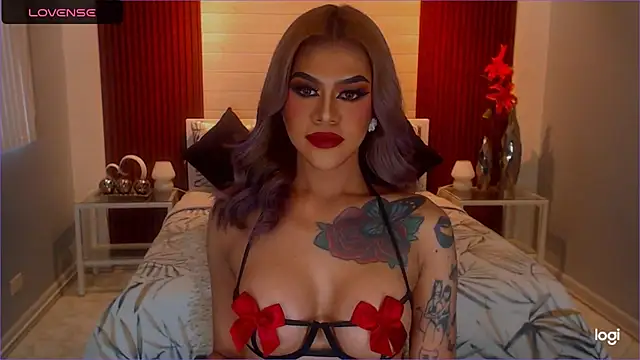 StellaStrong30's Webcam Show