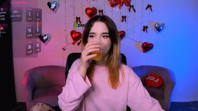 liana_kisses Adlı Modelin Canlı XXX Sohbeti