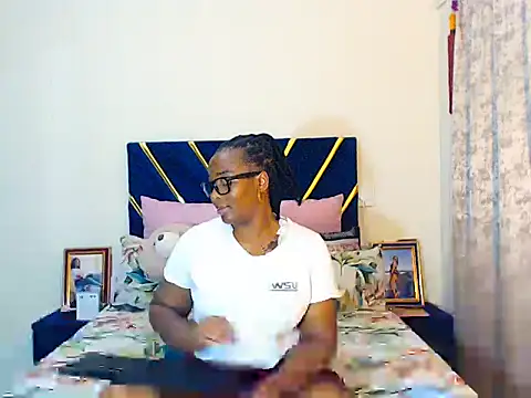 veronica1xxx's Live XXX Chat