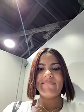 Irina_Velvett 现场XXX聊天