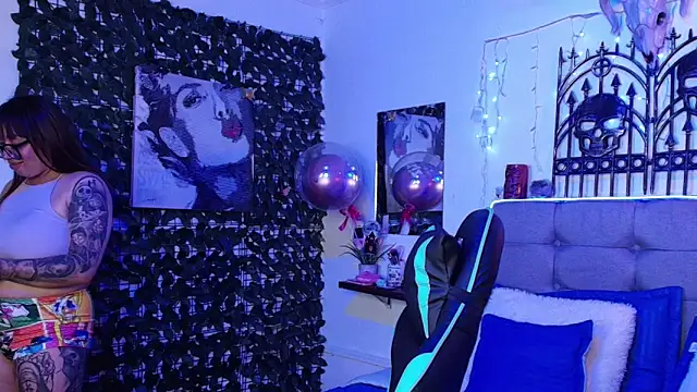 Chatroom XXX en direct de Kata_Bigboobs