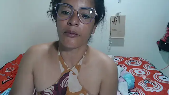 kateleyagrey Chat XXX in diretta