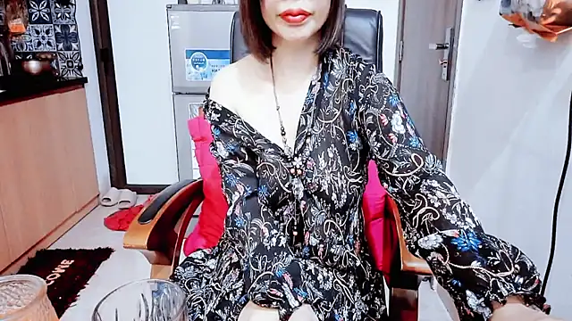 Miu-Le Chat XXX live