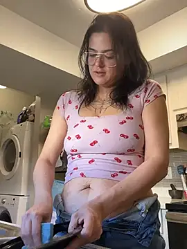 แชท XXX สดของ SafeinouterSpace