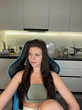 Chat +18 de CurlyLara ao vivo