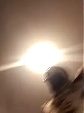 DaWoD030: διαδικτυακό σόου στην κάμερα