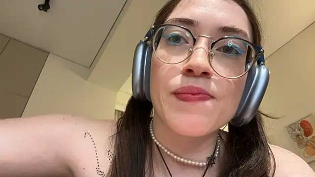 Kelly_Berry__ Chat XXX in diretta