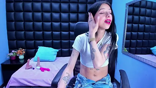 Chat +18 de Dulce_Miaa_ ao vivo