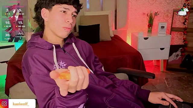 kaelwolf_tayのウェブカメラショー