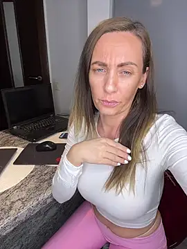 DivineAmely – Live XXX-chat