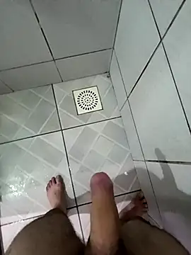 gatoo00om Show in webcam