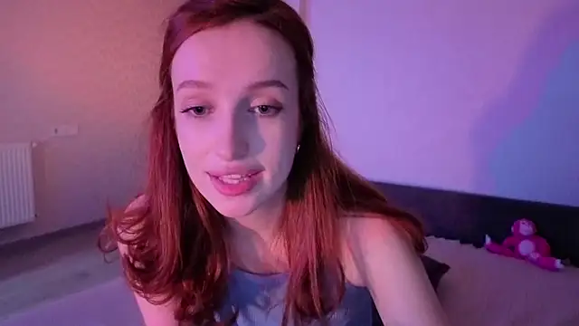 Pokazy przed kamerką – callme_alexa