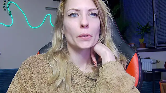 karo123421n Live XXX chat