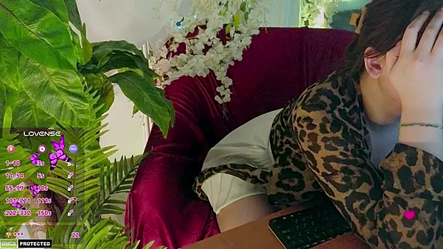 baby_debbie Chat XXX live