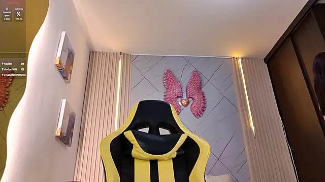 Sara_swift9 Chat XXX in diretta