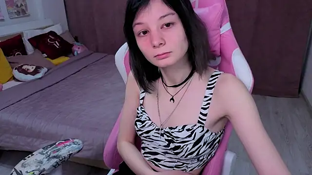 EllinEverlyn Live XXX chat