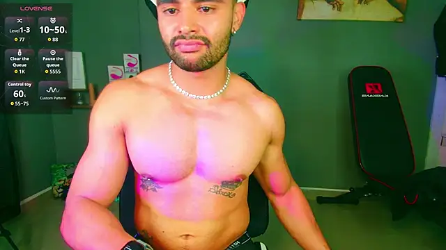 JordanRossieのライブXXXチャット