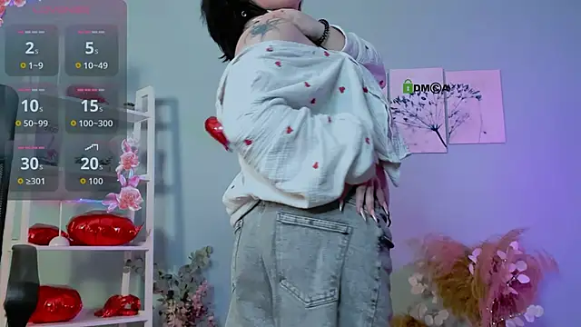 lika_pop élő XXX-chatje