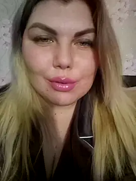 แชท XXX สดของ AminkaLov