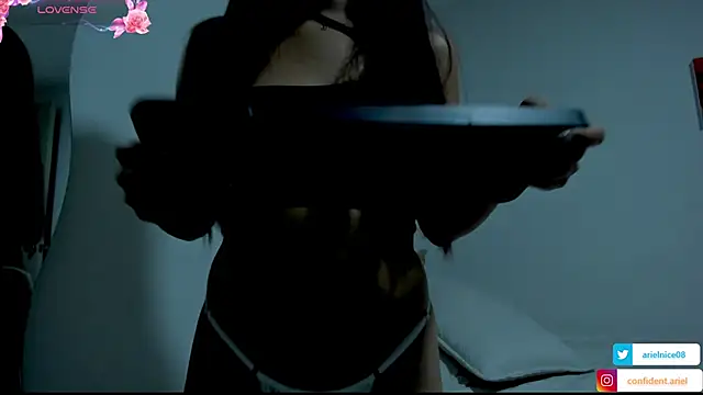 NiceAriel_ Obrolan Langsung XXX