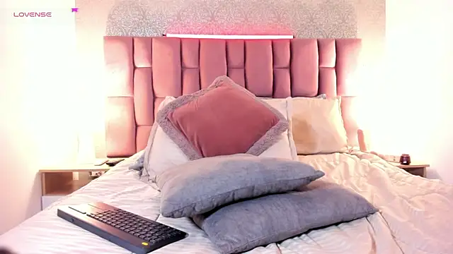 AbellaFox_のライブXXXチャット