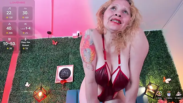 دردشة Evangelyne_rose الجنسية المباشرة