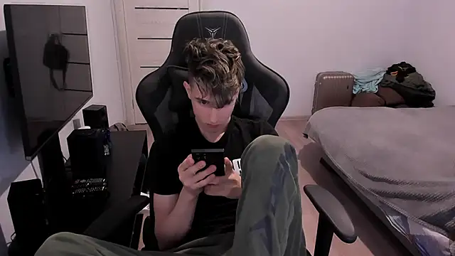 James_Mills – webcam-show