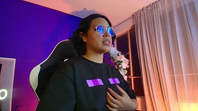 Emmapark_ – Naživo XXX chat