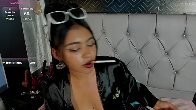 Chat XXX en directo de Devil_AliceXo