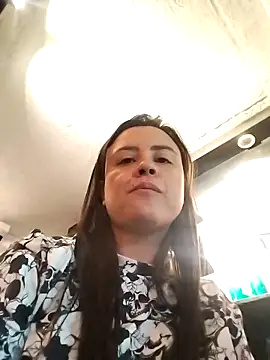 Chat XXX en directo de karlagiraldo198