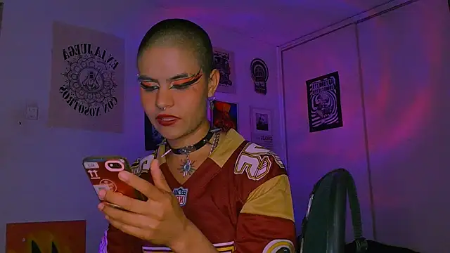 Czat XXX na żywo – alex_one888