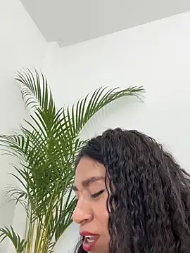 Ariana_TuFantasiaHot's Live XXX Chat