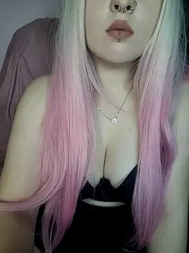 Zuzanna_PinkのライブXXXチャット