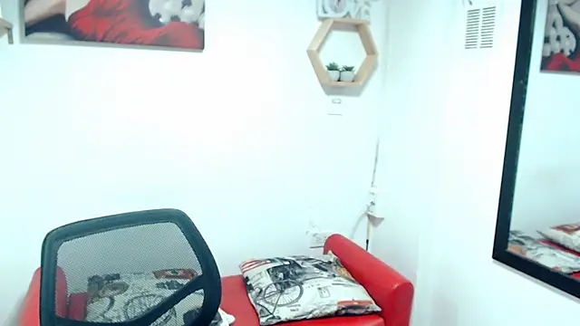 DIVAX_MONSERRAT Chat XXX live