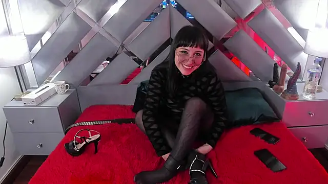 Ravenna666_ Live XXX Chat