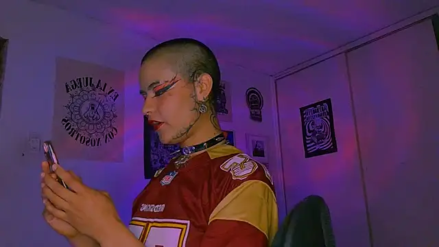 alex_one888 live XXX chat