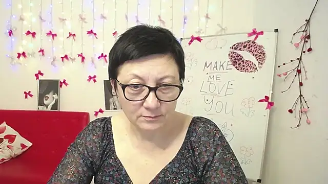 دردشة EmilyL0ve الجنسية المباشرة