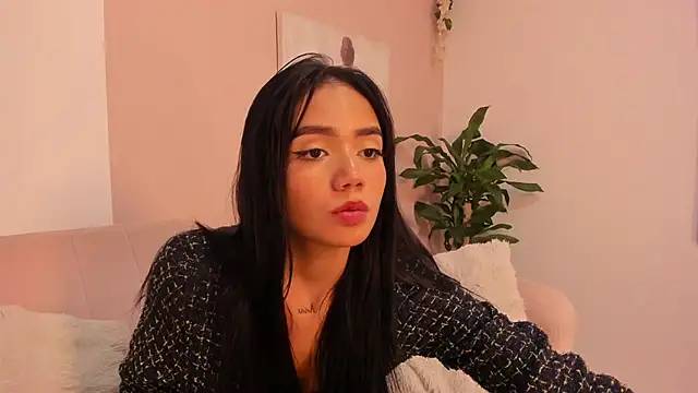 Mila_jenner: онлайн-секс-чат