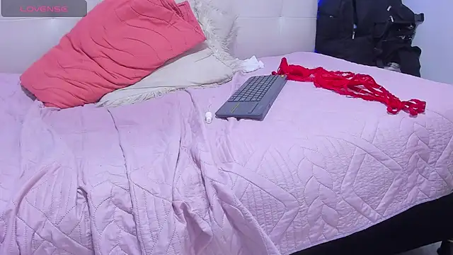 valka_01: вебкам-шоу