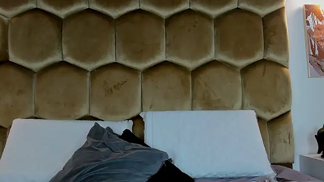 Mia_Reyesjs live XXX chat