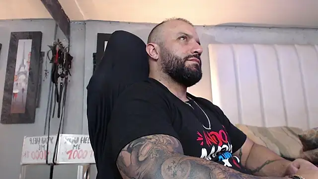 bardock_1 Chat XXX in diretta