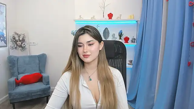 AnneTLi Adlı Modelin Web Kamerası Şovu