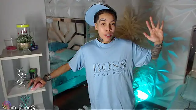 Jonesliam23 live XXX chat