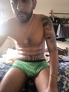 dickman10 Adlı Modelin Canlı XXX Sohbeti