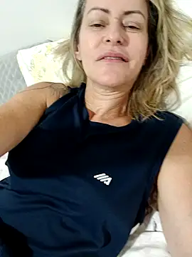 Misaudibel live XXX chat