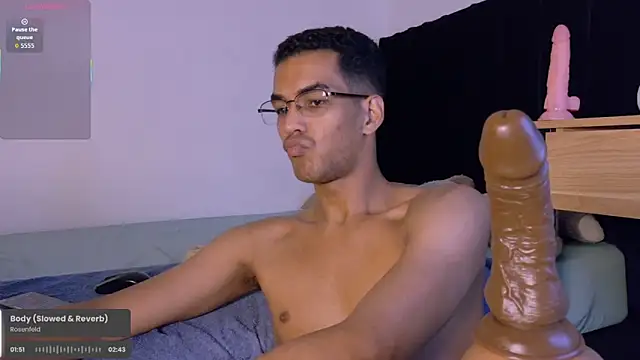 Pikashu7u7 Adlı Modelin Canlı XXX Sohbeti